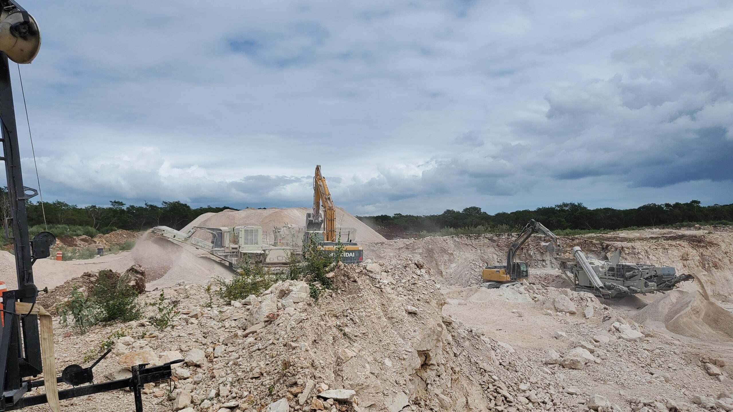 Operación en banco de materiales
